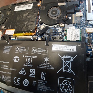 Naprawa laptopa - wymiana baterii