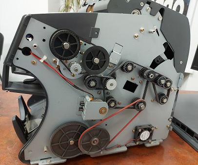 Konserwacja liczarki banknotów